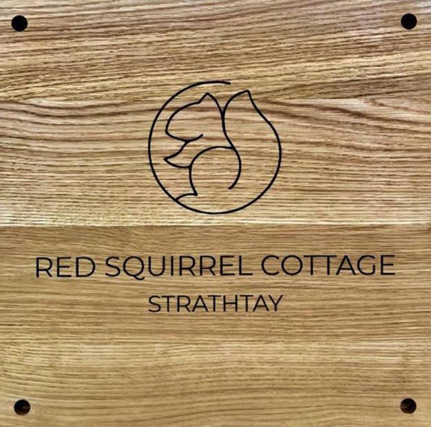 Red Squirrel Cottage Strathtay 外观 照片